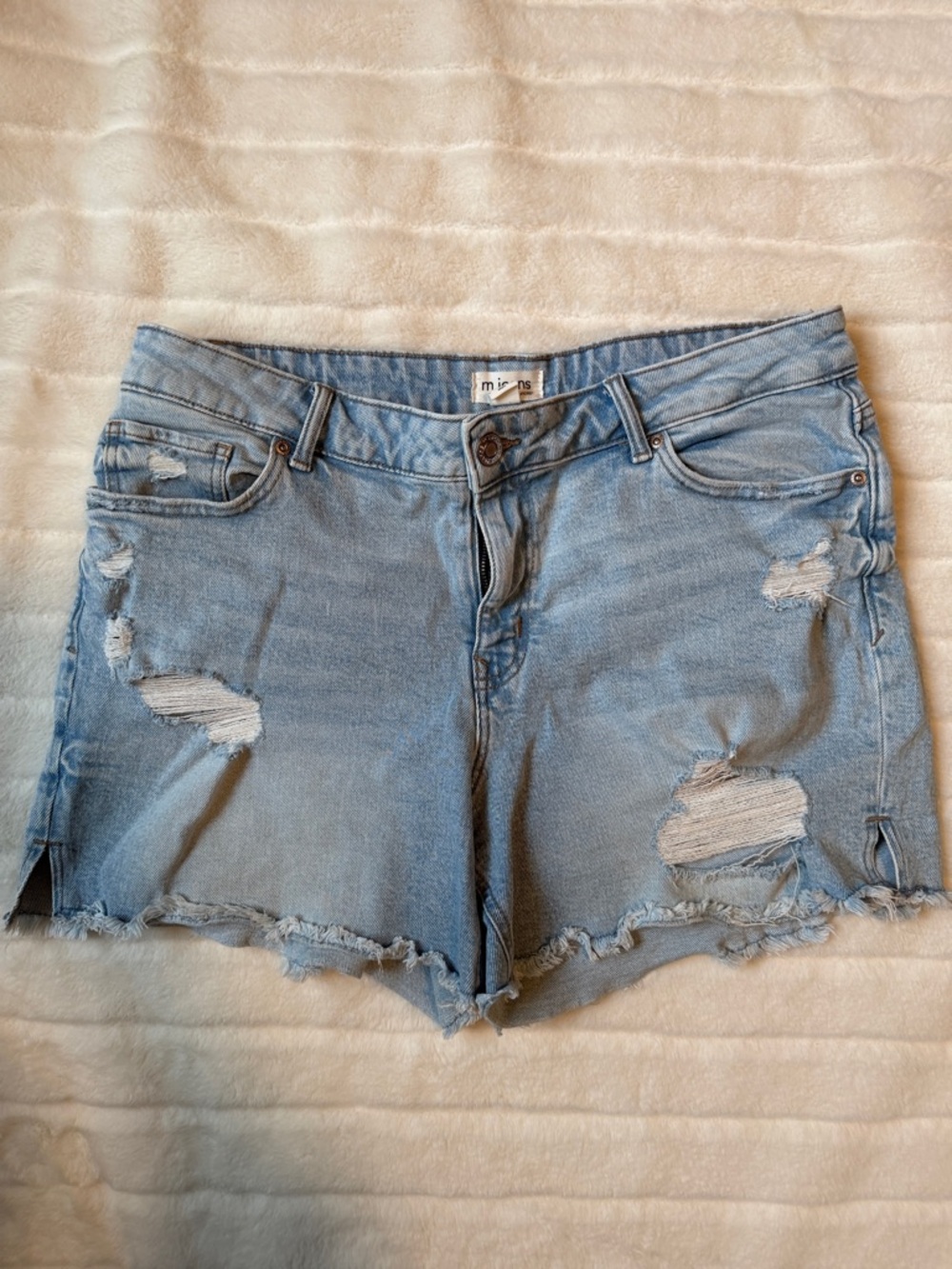 Maurice’s Mid-Rise Light Wash Distressed Denim Shorts